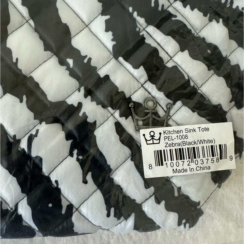 NWT Peloton Oliver Thomas Kitchen Sink Tote (zebra print) - Picture 4 of 5